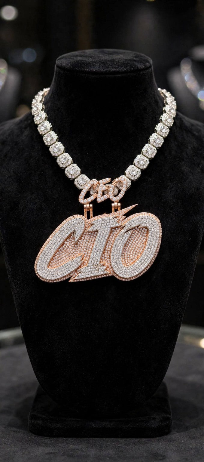The CEO Signature pendant image 1