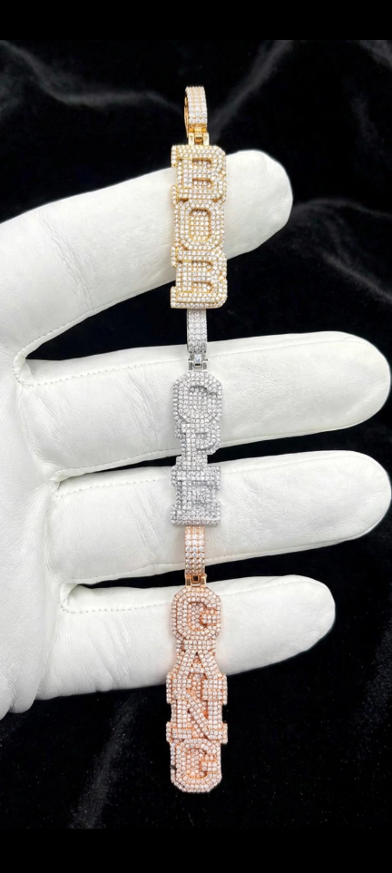 The Crown Script custom vertical bubble-letter pendant in gold, silver and rose gold