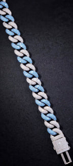 The Royal Glacier alternating blue and clear stone links and clasp detail