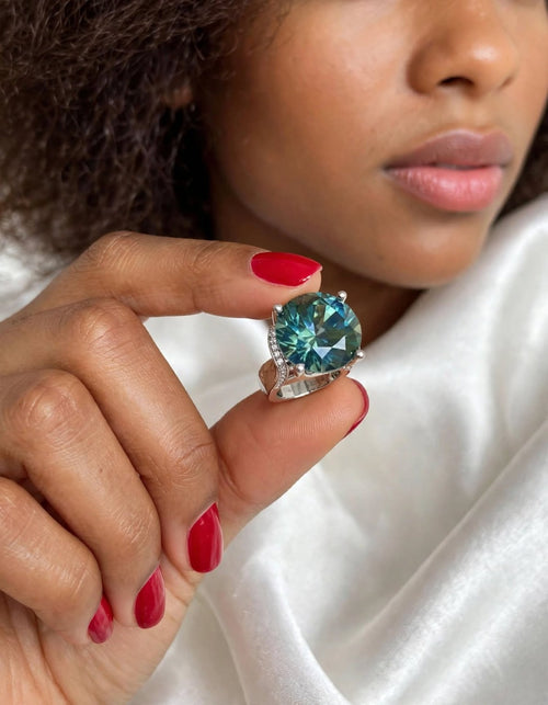 The Color of Royalty 20CT moissanite statement ring — Green stone