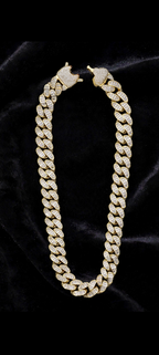The Vault Gold 18MM Cuban necklace